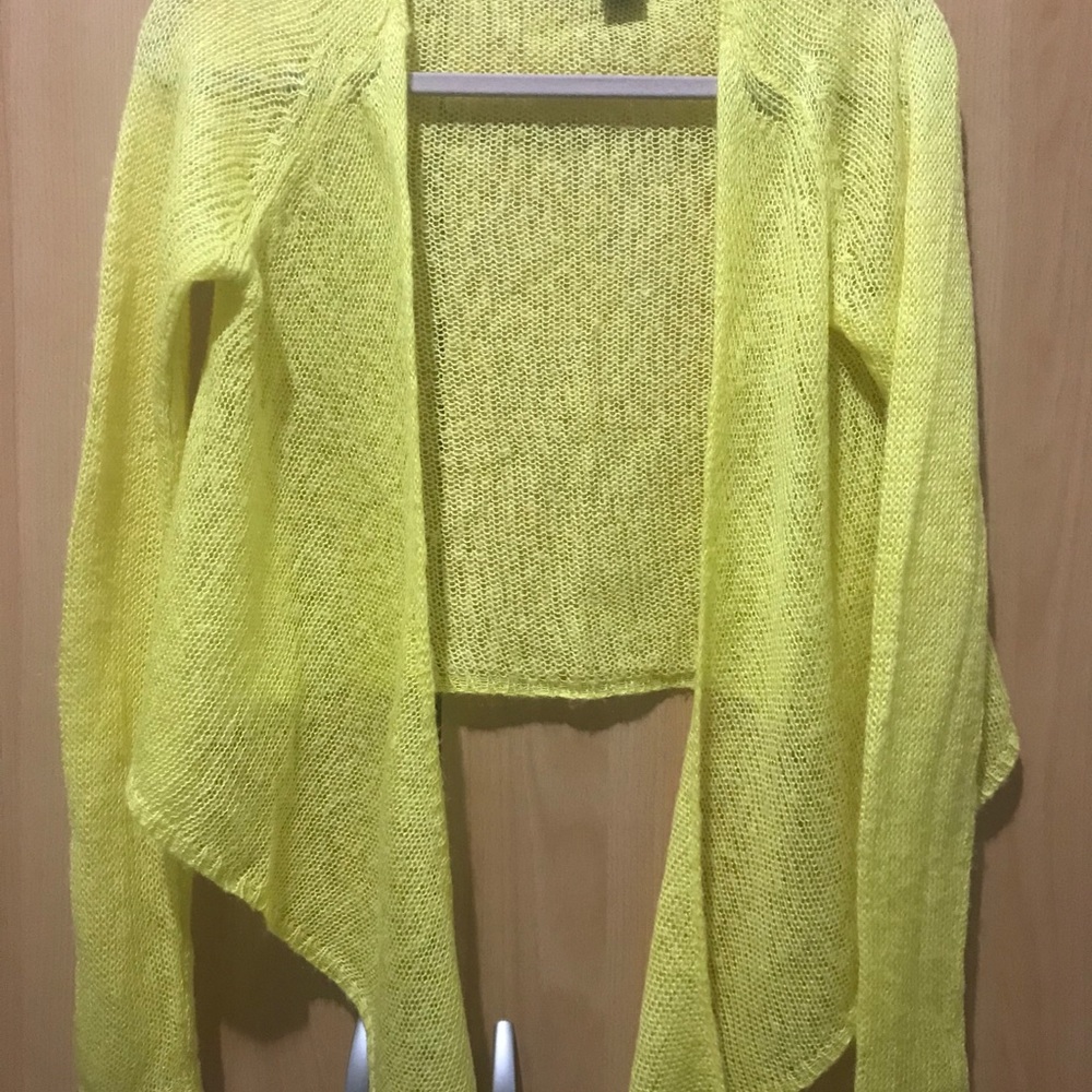 Cropped sweater